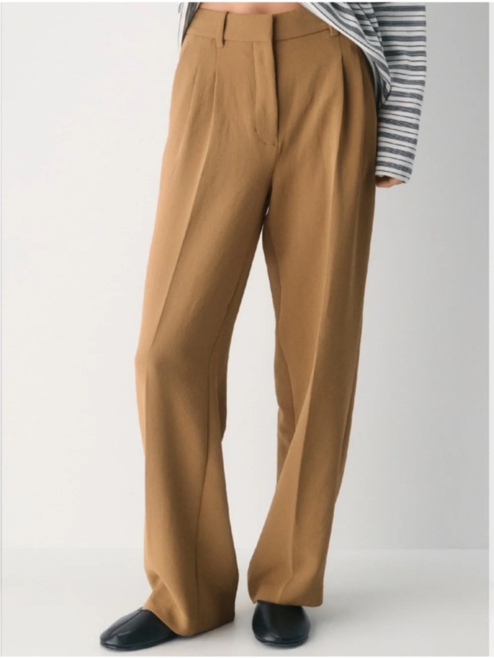 Aritzia Wilfred The Effortless Pant